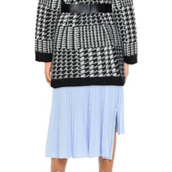 Cardigan- Houndstooth - Picture 3 of 4